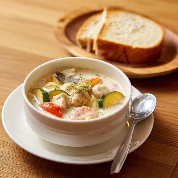 Cream Stew With Bread